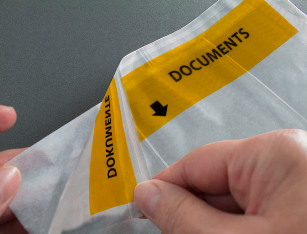 POCHETTE PORTE-DOCUMENTS Q-CONNECT 225X165MM AUTO-ADHESIVE TRANSPARENTE TEXTE FRANCAIS ALLEMAND BOITE 100 UNITES