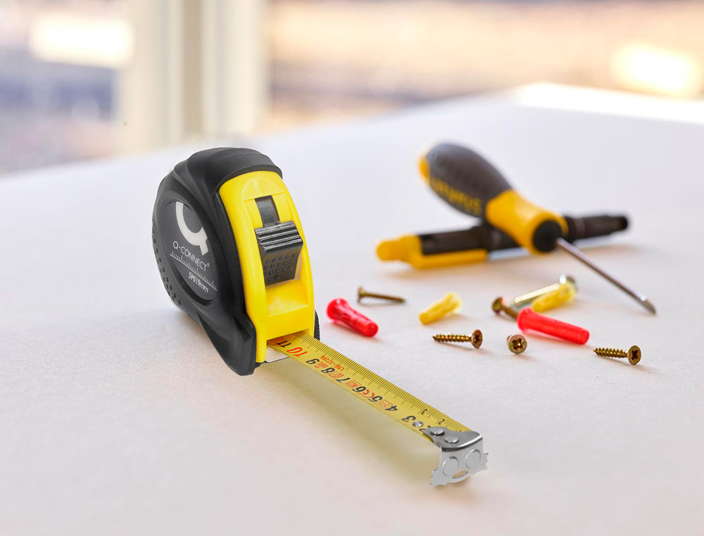METRE ENROULEUR Q-CONNECT CAOUTCHOUC FREIN MATERIEL     ANTICHOC LARGEUR 25MM         LONGUEUR 8M