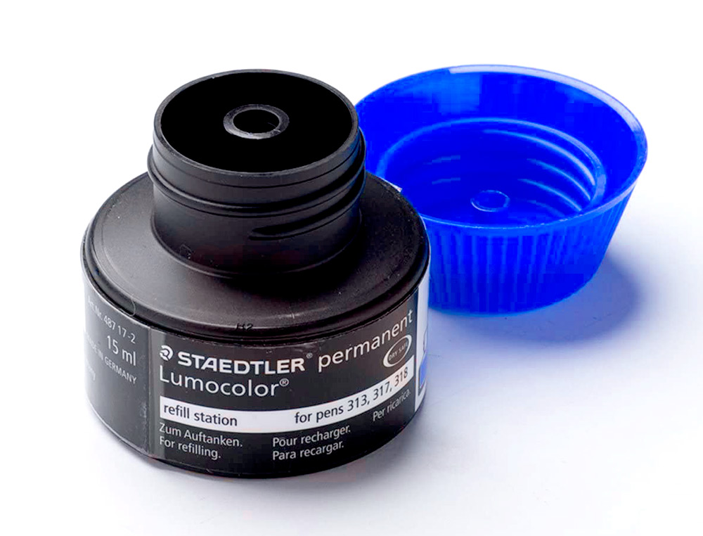 RECHARGE MARQUEUR PERMANENT STAEDTLER LUMOCOLOR 488 48 POUR MARQUEURS COMPACTS 348 FLACON 20ML COLORIS BLEU