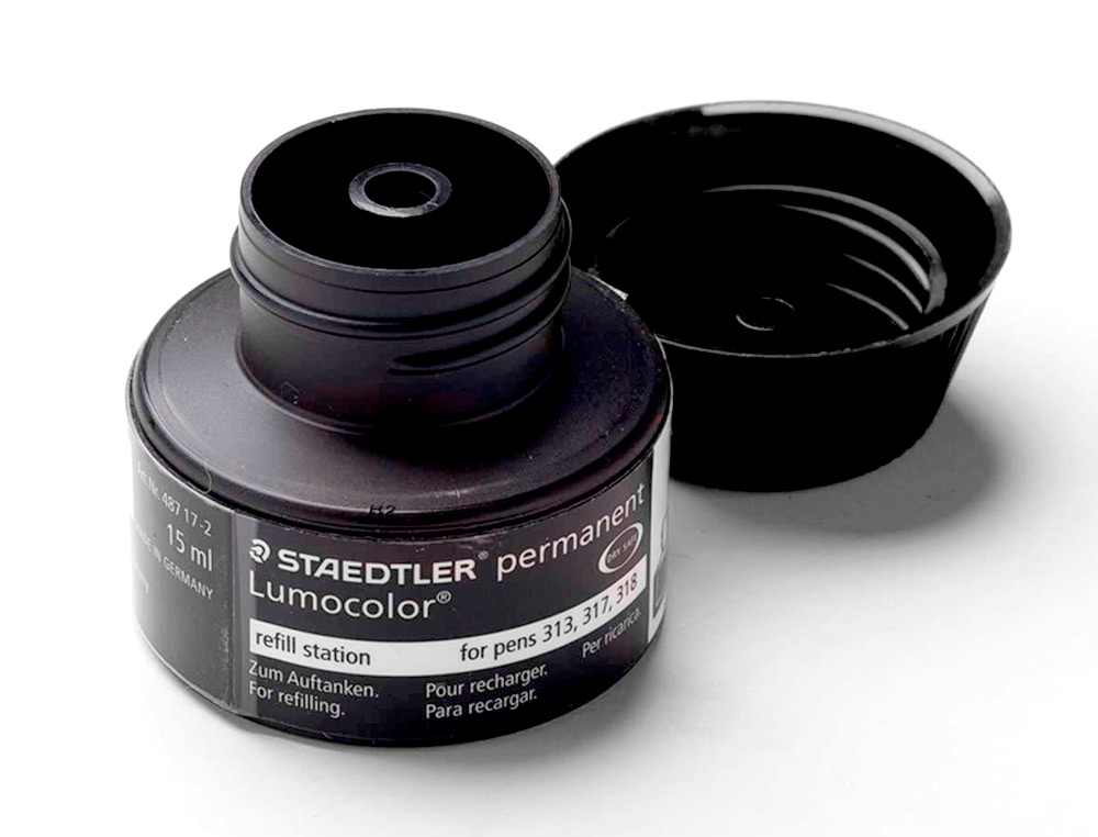 RECHARGE MARQUEUR PERMANENT STAEDTLER LUMOCOLOR 488 48 POUR MARQUEURS COMPACTS 348 FLACON 20ML COLORIS NOIR