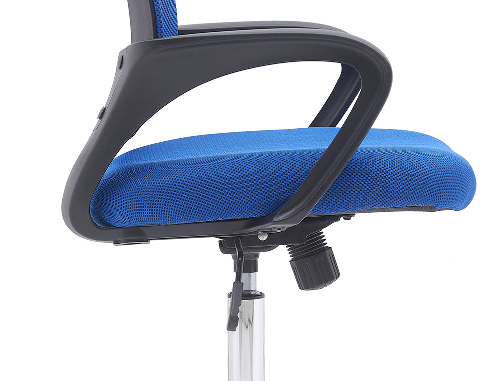 FAUTEUIL OPERATEUR Q-CONNECT SIENA MAILLE BASE METAL CHROME HAUTEUR MAX 1000MM LARGEUR 560MM PROF 570MM NOIR ET BLEU