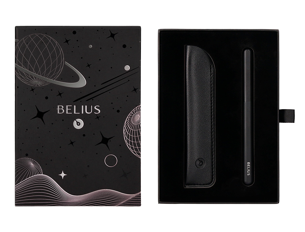 ROLLER ET ETUI EN SIMILI CUIR BELIUS SPACE B MONOCHROME SANS AGRAFE ENCRE BLEUE COLORIS NOIR DANS COFFRET CADEAU
