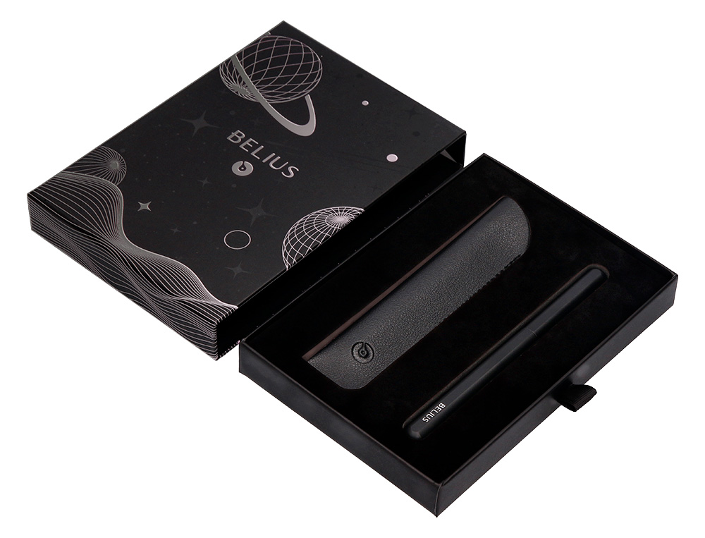 ROLLER ET ETUI EN SIMILI CUIR BELIUS SPACE B MONOCHROME SANS AGRAFE ENCRE BLEUE COLORIS NOIR DANS COFFRET CADEAU