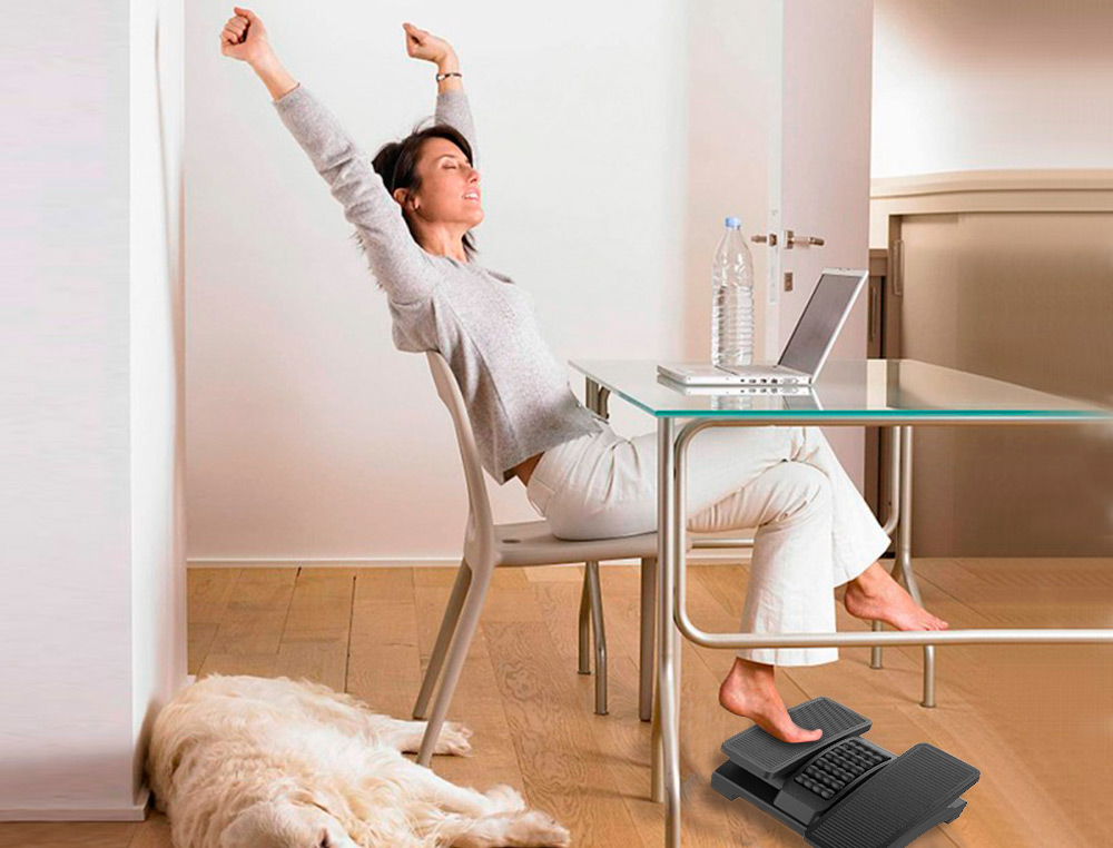 REPOSE-PIEDS Q-CONNECT PLASTIQUE HAUTEUR  REGLABLE   DROITE GAUCHE EFFET MASSAGE   430X320X110 MM
