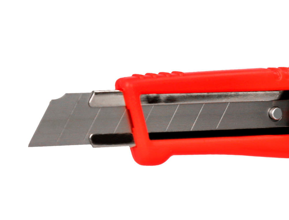 CUTTER LARGE XD-190 Q-CONNECT PLASTIQUE ABS LAME INTERCHANGEABLE ACIER CARBONE 18MM AVEC GUIDE LAME BLOCAGE PAR MOLETTE