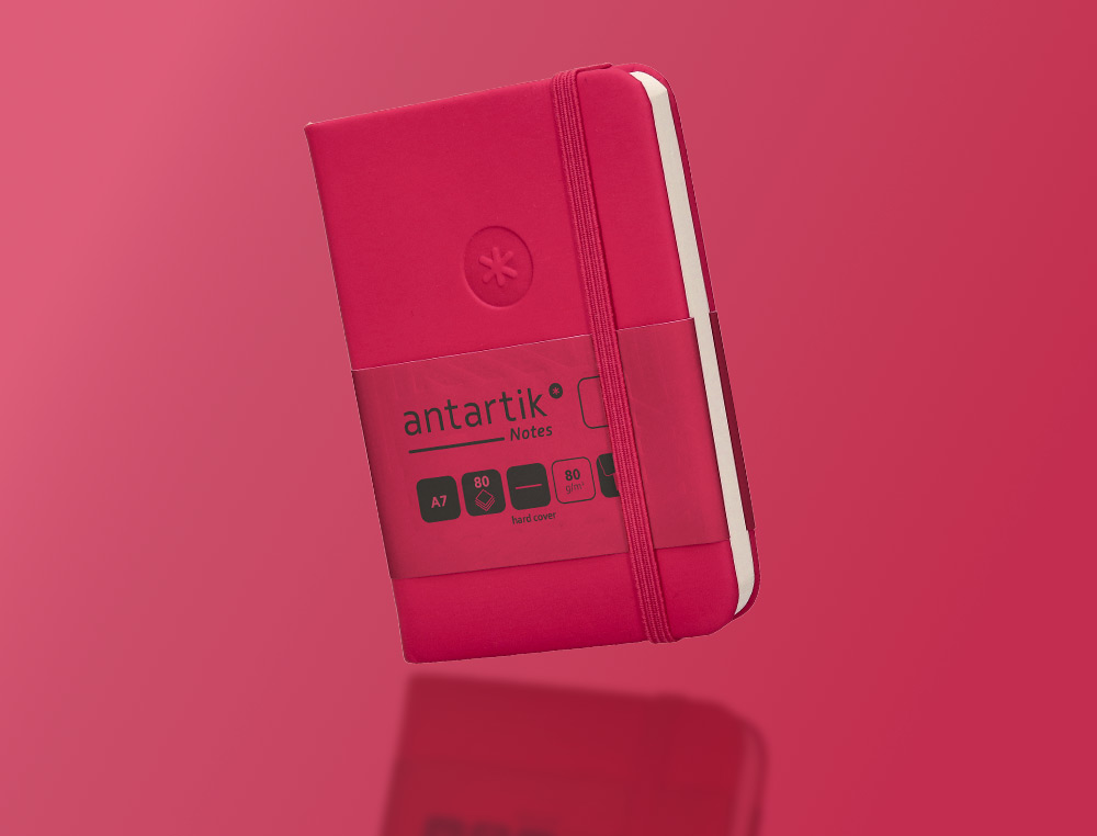 CARNET FERMETURE ELASTIQUE ANTARTIK NOTES COUVERTURE RIGIDE A7 PAPIER UNI IVOIRE 80FEUILLES 80GR FSC FRAMBOISE