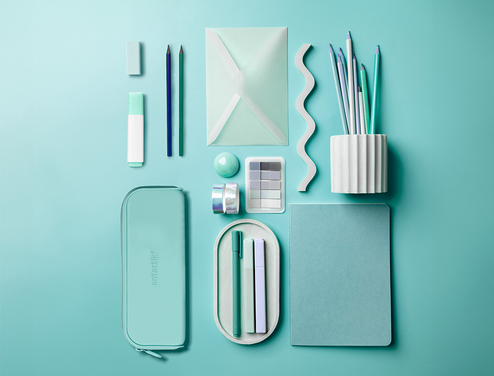 FOURRE-TOUT ANTARTIK RECTANGULAIRE 1 COMPARTIMENT EN SILICONE MODELE PRISMA 185X50X75MM COLORIS VERT