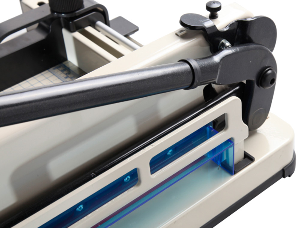 CISAILLE Q-CONNECT KF14297 MANUELLE PROFESSIONNELLE      LONGUEUR COUPE 430MM CAPACITE 400 FEUILLES