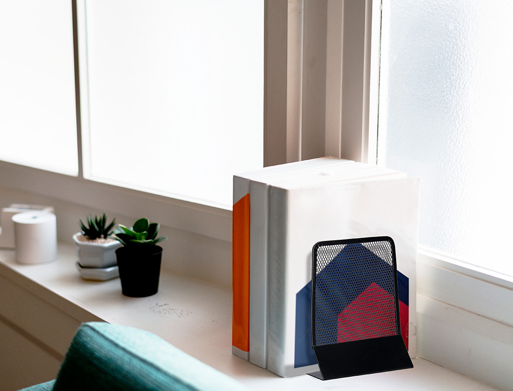 SERRE-LIVRES Q-CONNECT MAILLE MTALLIQUE EXCELLENT MAINTIENT DOCUMENTS JEU DE 2 SUPPORTS 135X152X165MM COLORIS NOIR