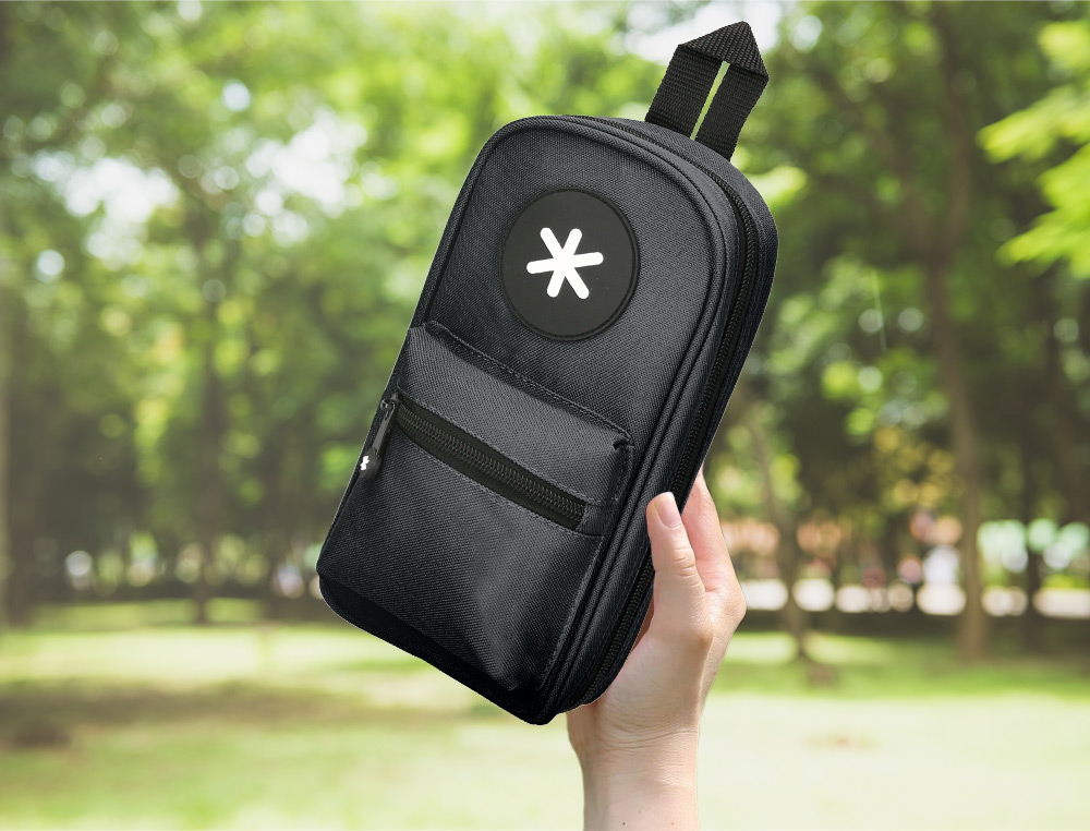 TROUSSE OVALE ANTARTIK AVEC 4 COMPARTIMENTS 230 X 50 X 120  MM NOIR