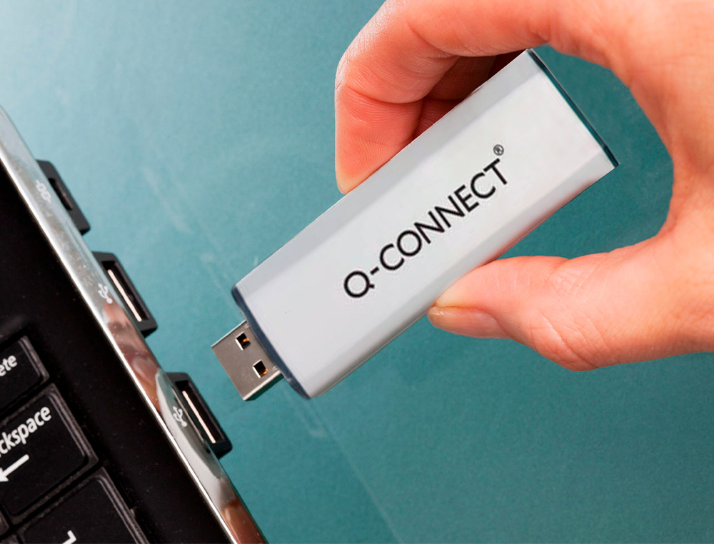 CL USB Q-CONNECT 3.0 32GB LECTURE175MB/S CRITURE 60MB/S    RTRACTABLE INTERFACE SUPERSPEED 3.0 COMPATIBLE USB 2.0
