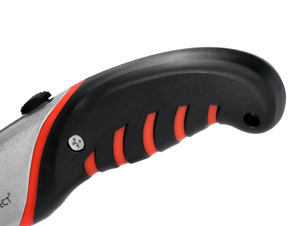 CUTTER XD-8300 Q-CONNECT EN METAL ET CAOUTCHOUC LAME 18MM RETRTACTABLE INTERCHANGEABLE  AVEC FREIN DE SECURITE